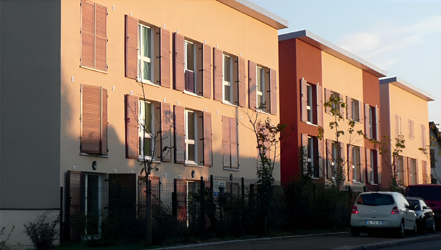 Croquis et vue aérienne logements collectifs